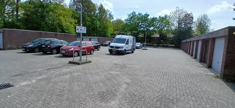 Parkplatz an einer Monteurwohnung in Nordhorn